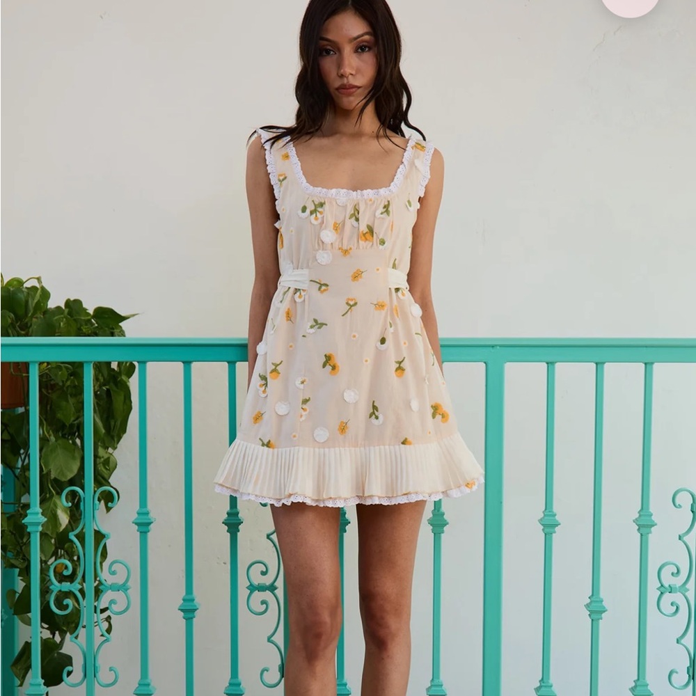 Fait Par Foutch size small floral appliqué dress
